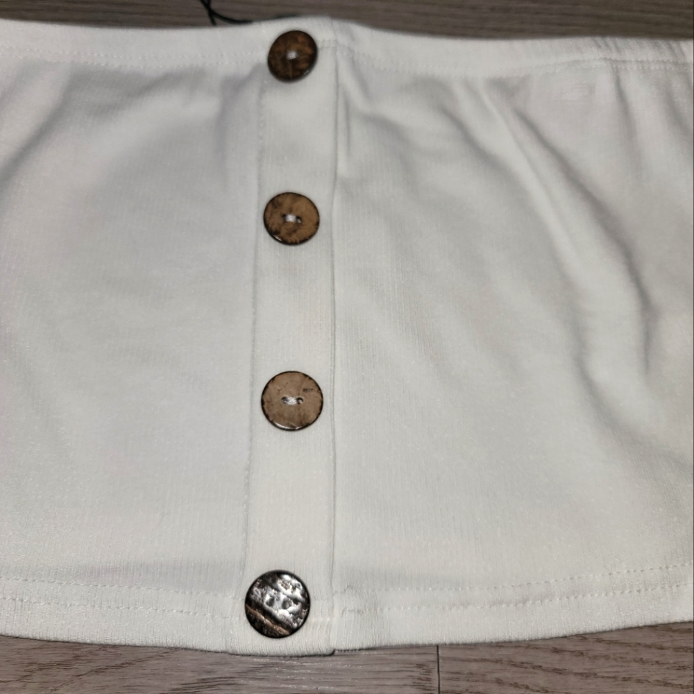 NWT Cropped Bandeau Strapless Top With Brown Buttons Size Small - Picture 2 of 4